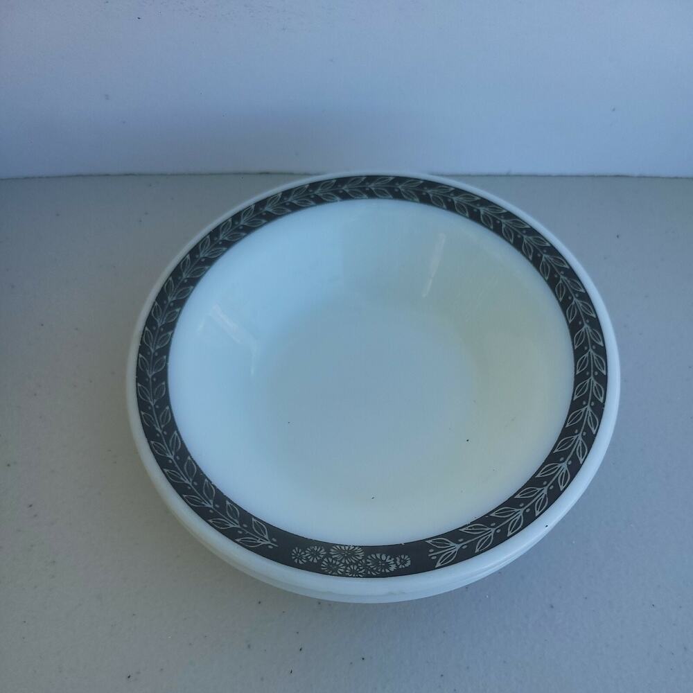 Vtg Pyrex Double Tough Grey Laurel 6" Berry Bowls Restaurantware Set Of 2